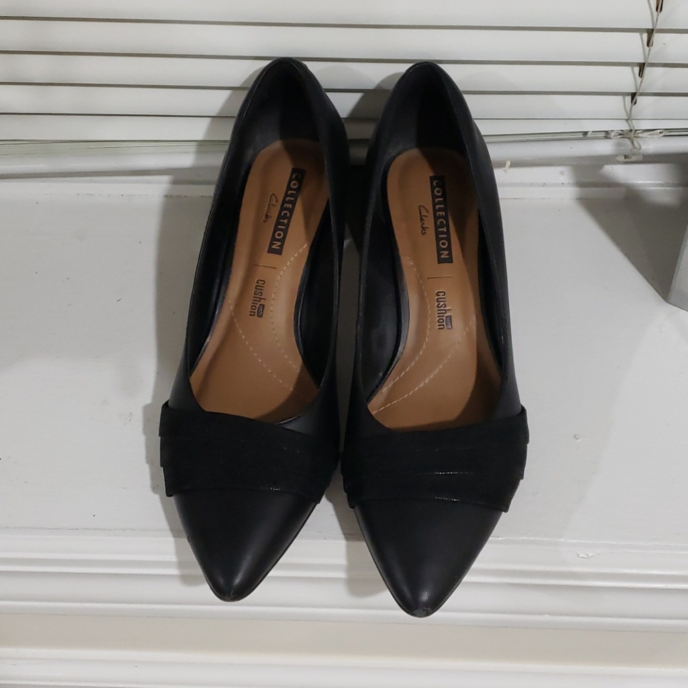 DRESS SHOES